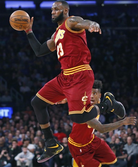 雷竞技- 尼克斯布伦森爆发，麦迪逊广场花园再现火爆球市  